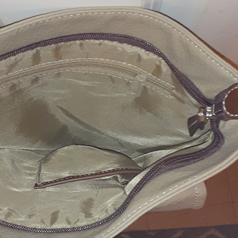 Purse - Picture 3 of 3